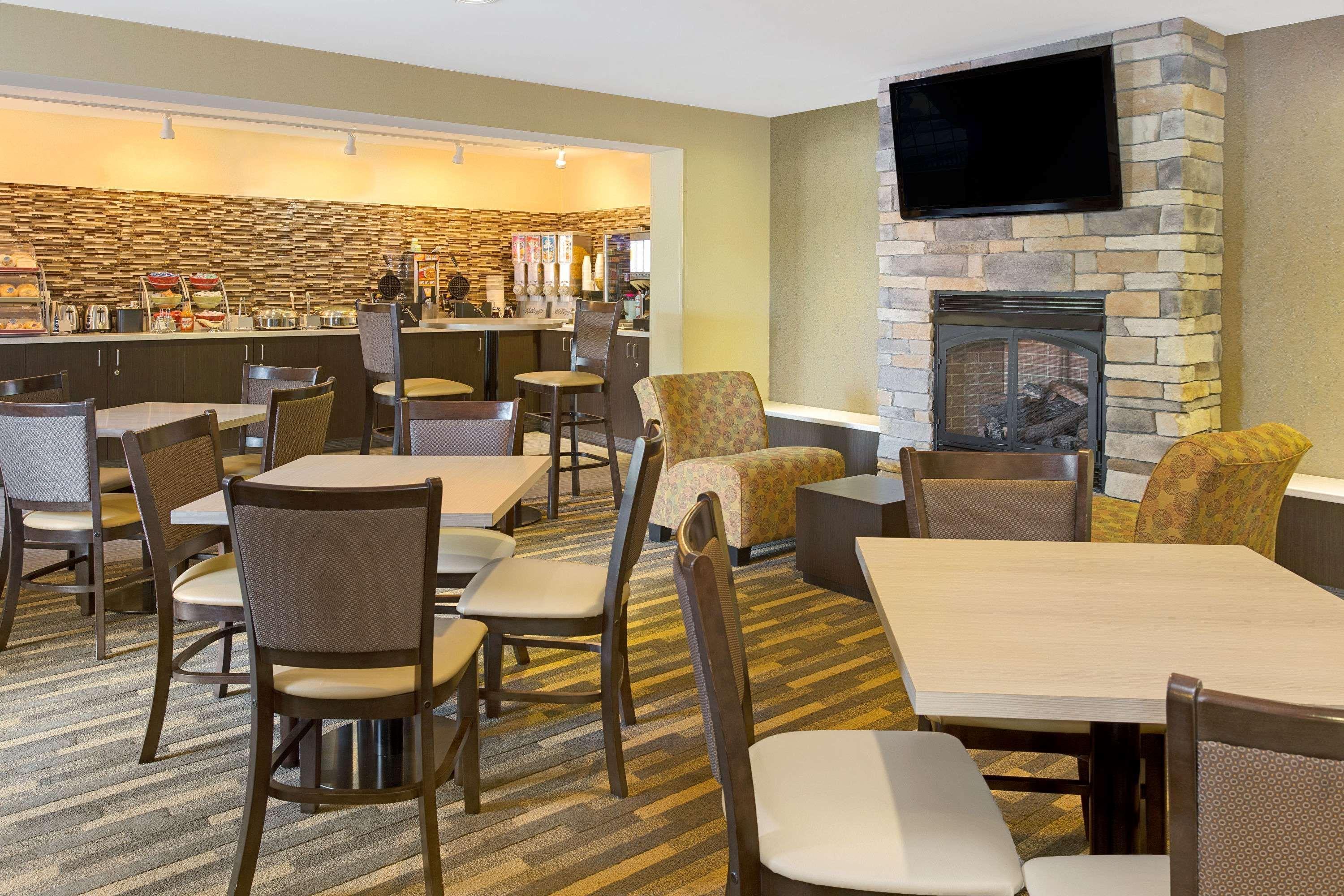 Hawthorn Suites By Wyndham Cincinnati/Sharonville Exterior photo